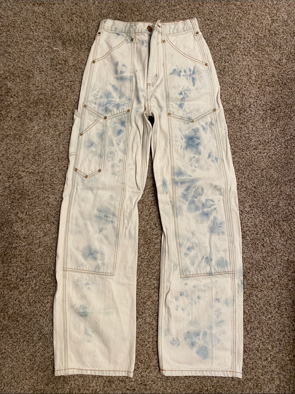 Barrel Leg White Tie-Dye Carpenter Jeans with Blue Accents
